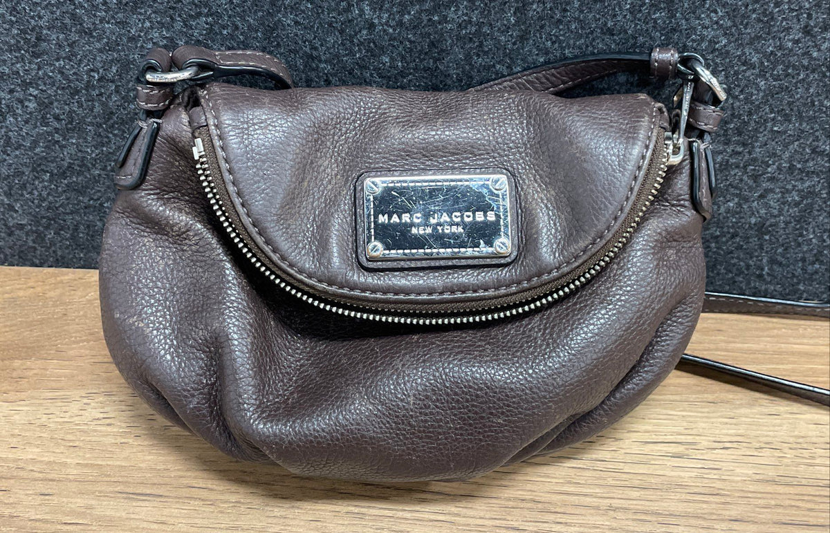 Marc Jacobs Brown Pebbled Leather Natasha Crossbody Bag Silver Hardware
