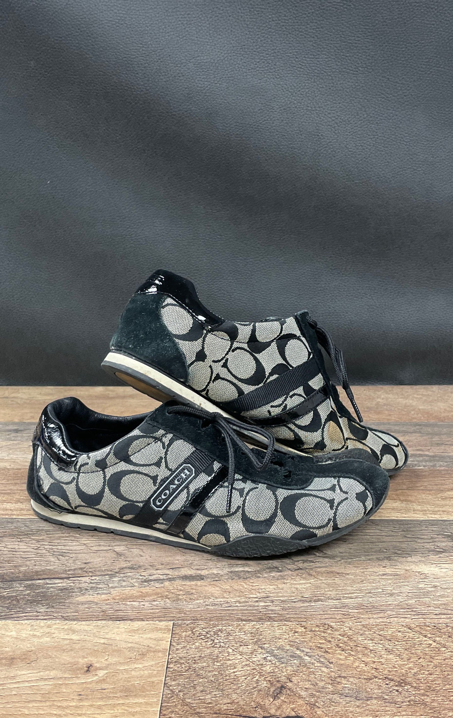 Coach Katelyn Signature C Logo Black Suede Fashion Sneakers Size 9