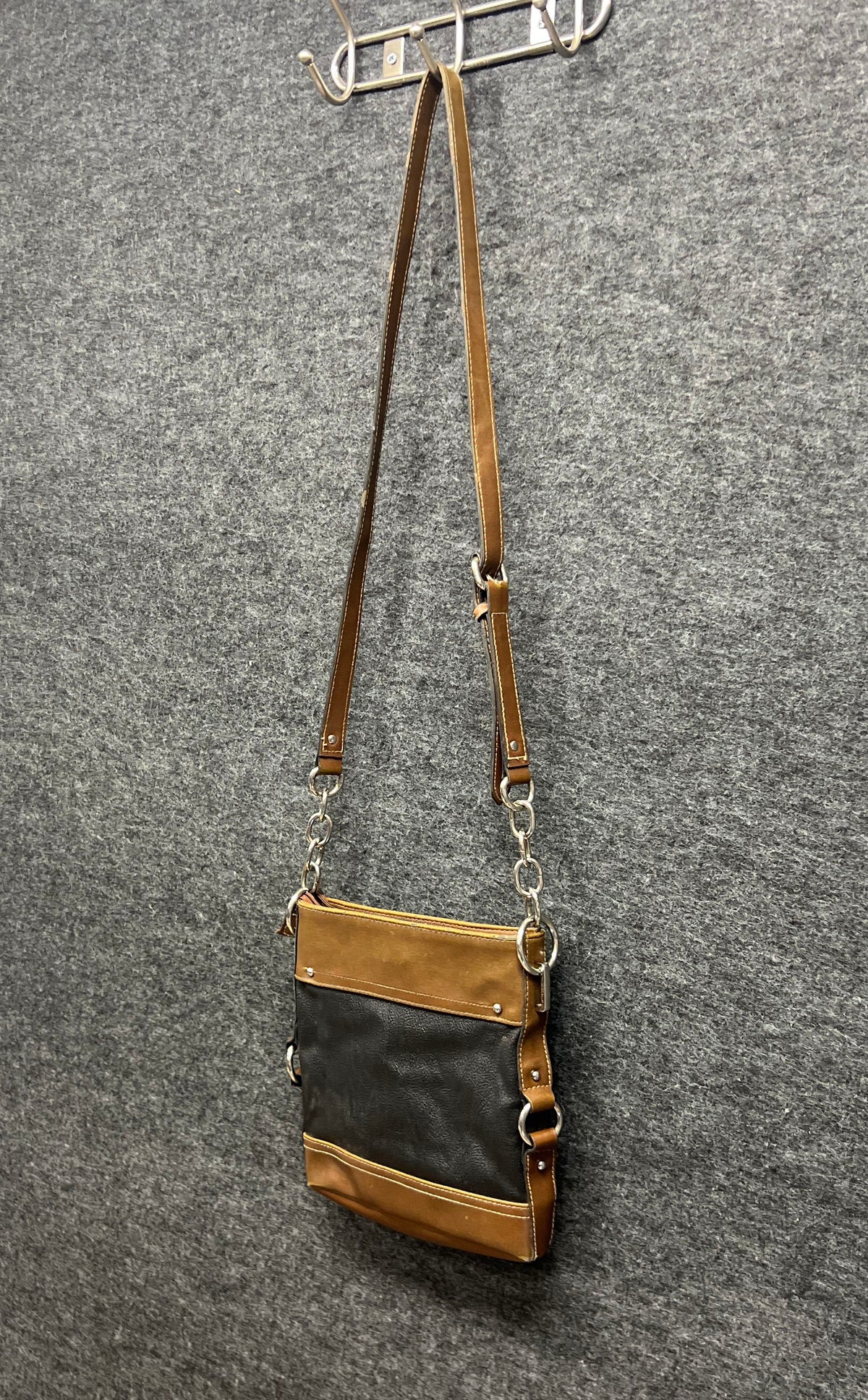 Chaps Black Brown Pleated Crossbody Bag Chain Strap Shoulder Purse