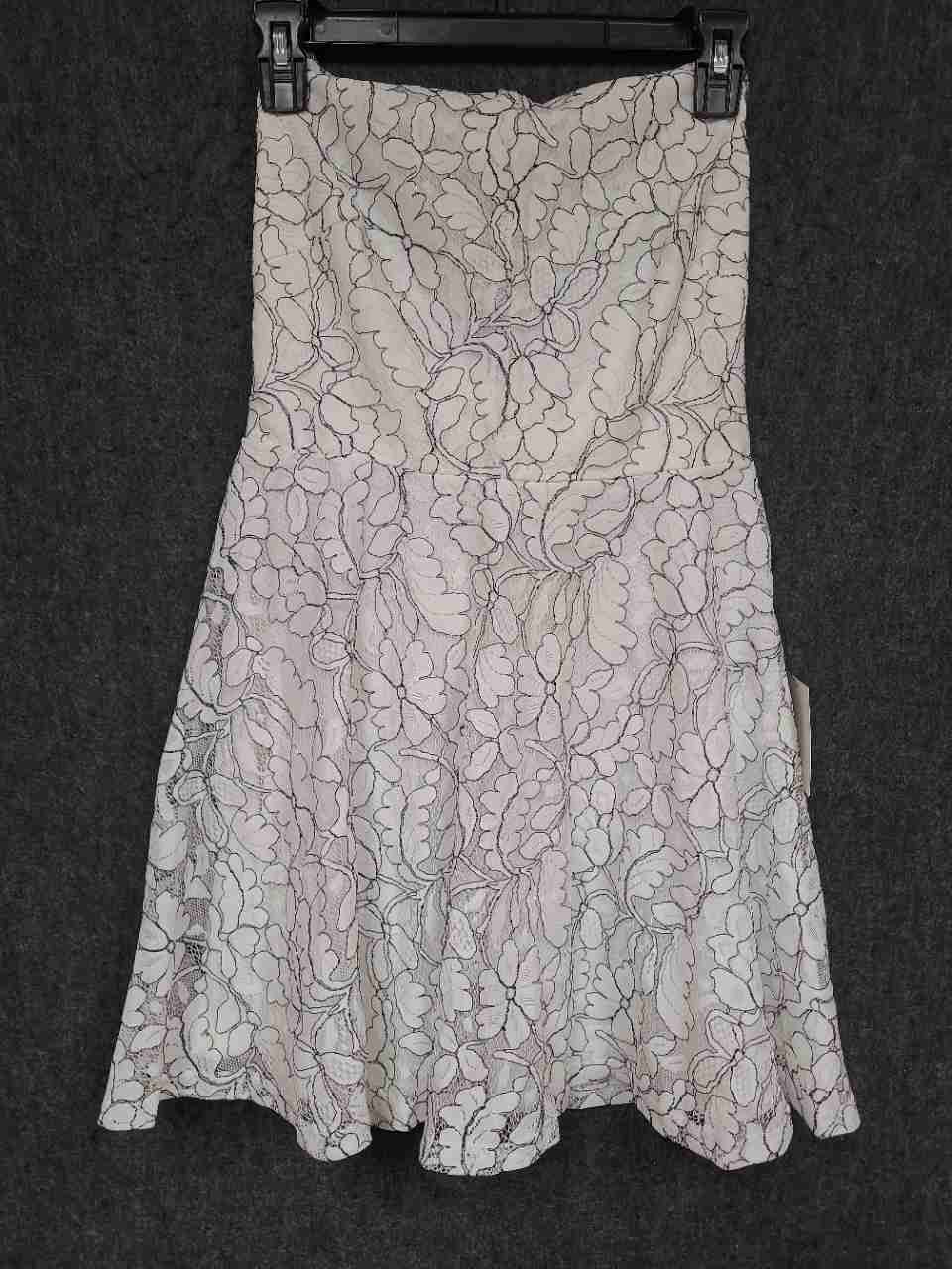 Lulus Women's White Black Lace Strapless Scalloped Fit & Flare Dress Sz S NWT