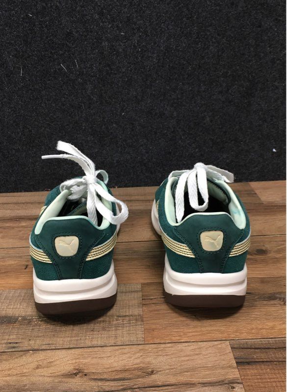 Puma Club II Era Pine Green Cream White Low Top Sneakers Men's Size 8.5