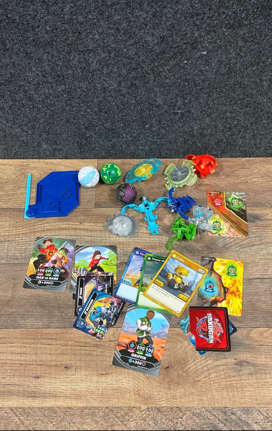Bakugan Lot 10+ Figures & Cards Cubbo Trox Dragonoid Modern Spin Master