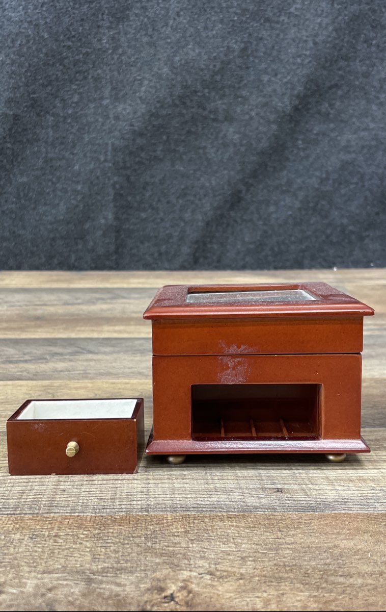 Vintage Mr. Christmas Animated Music Box Holiday Ice Skating Scene Wood Jewelry