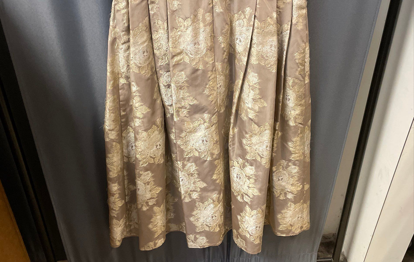 Vintage Y2K Siri Women's Beige Champagne Floral Brocade Dress Silk Trim Sz 10