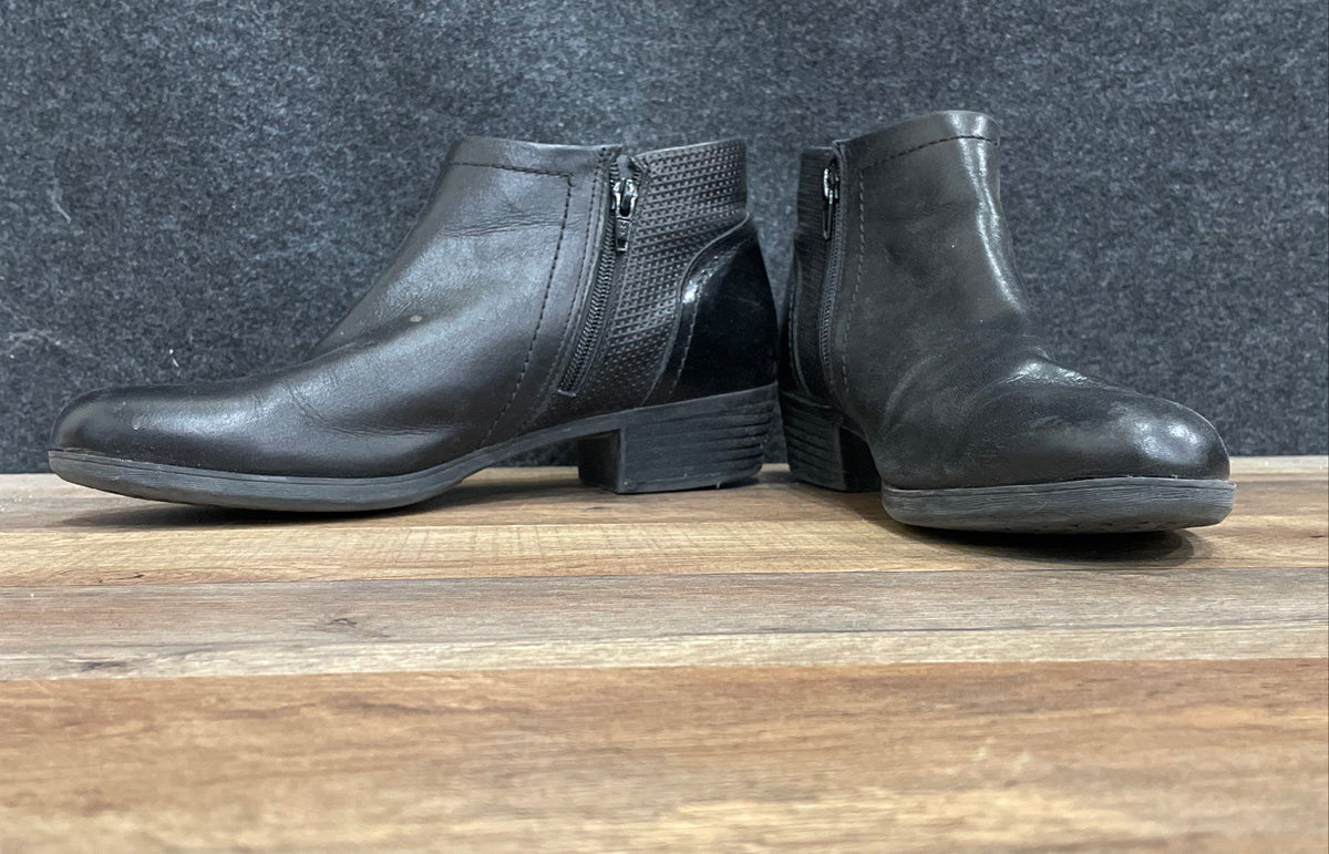 Rockport Black Leather Perforated Heel Side Zip Ankle Boots Size 10