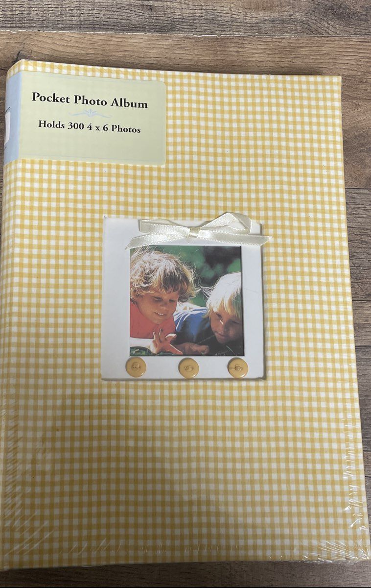 Lot of 3 New Sealed Gingham Photo Albums 300 4x6 Photos Green & Yellow