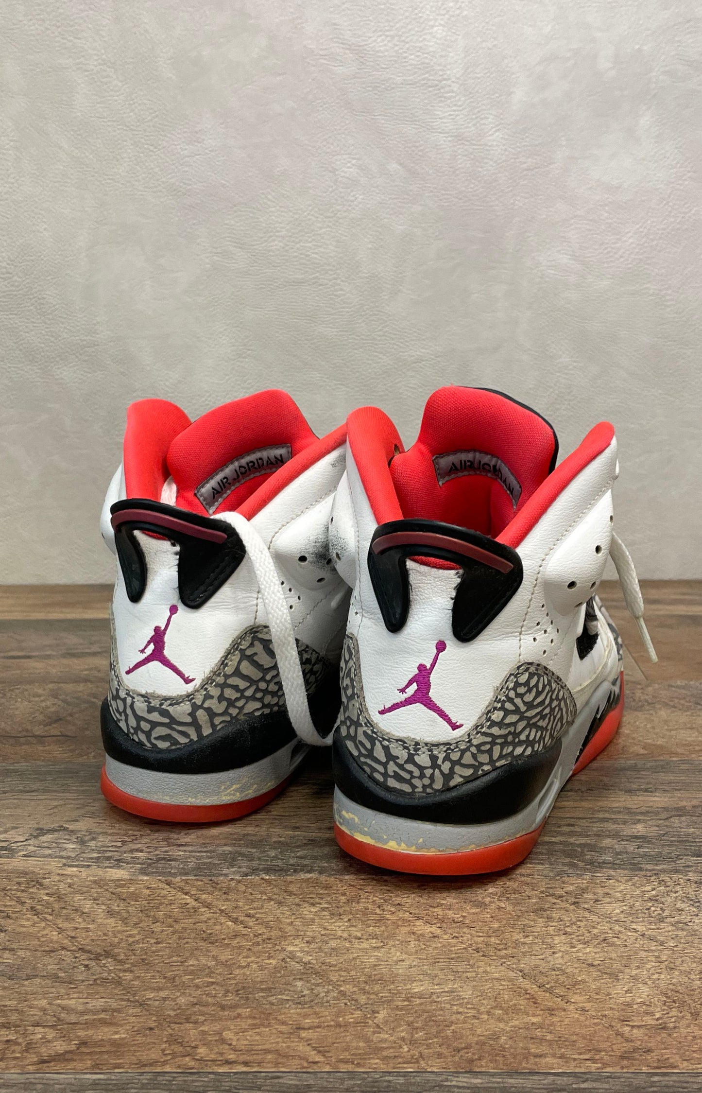 Nike Air Jordan Son of Mars White Fuchsia Flash Youth Sneakers Size 7Y