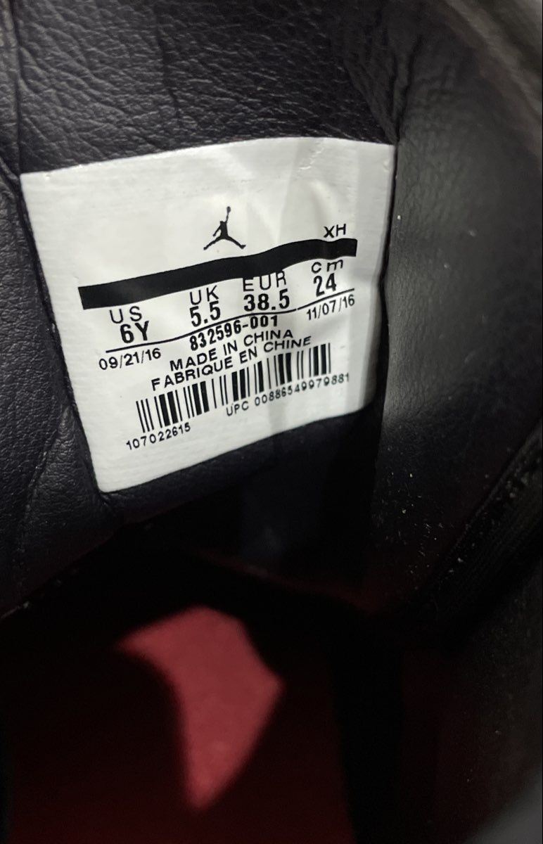 Air Jordan 1 Retro High Heirness Black Metallic Gold Size 6Y