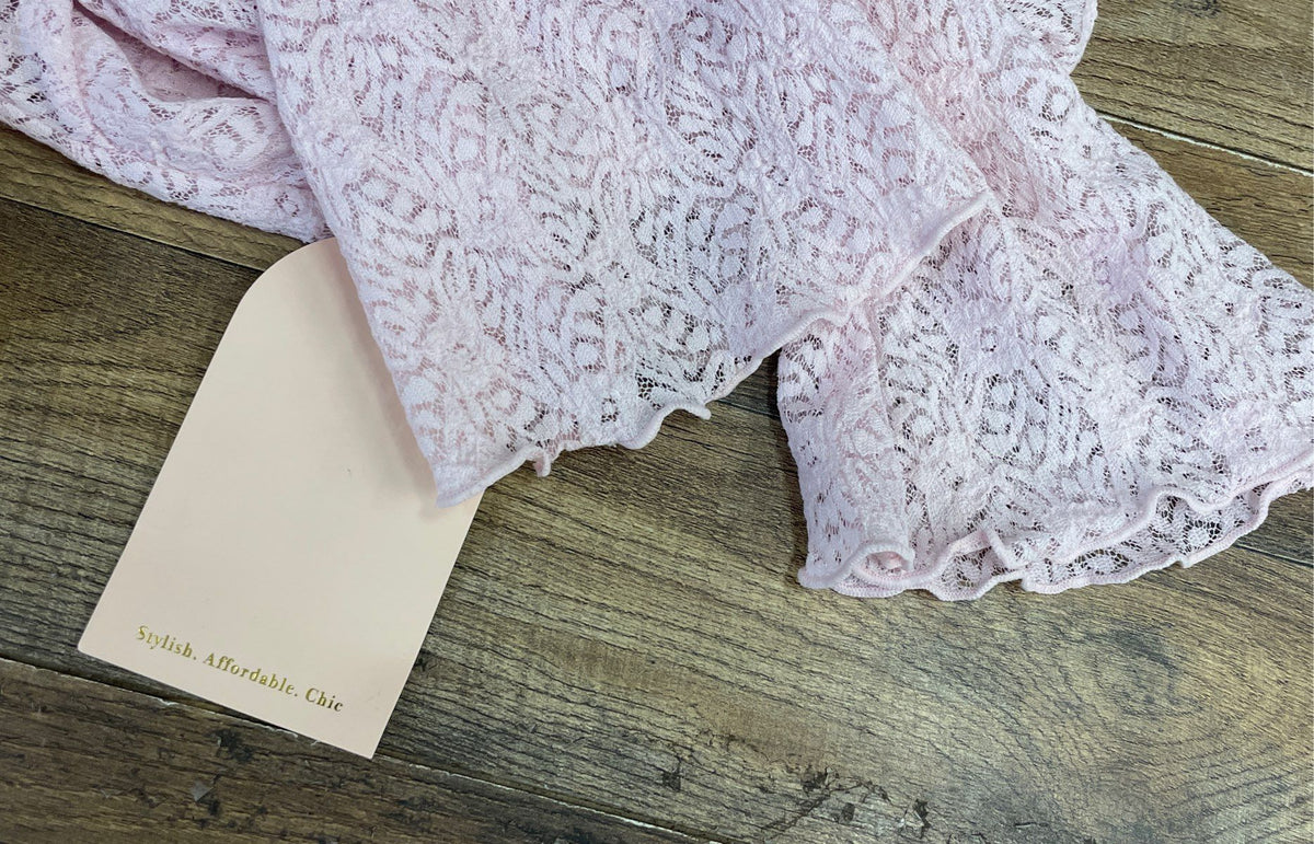 Coco & Shay Women's Pink Lace Long Sleeve Tie Front V-Neck Top Sz M NWT