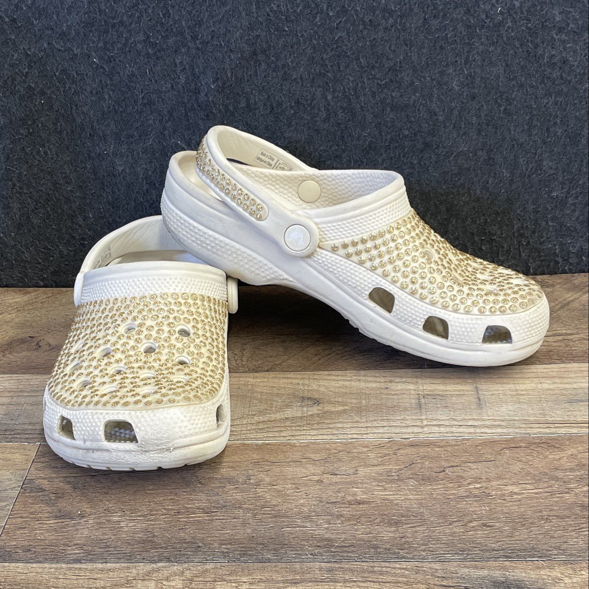 Crocs Classic Gem Embellished White Gold Clogs Men's 6 Women's 8