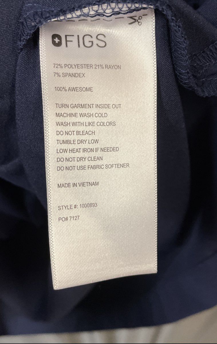 Figs Women's Navy Blue Technical Collection One Pocket Scrub Top Sz XL