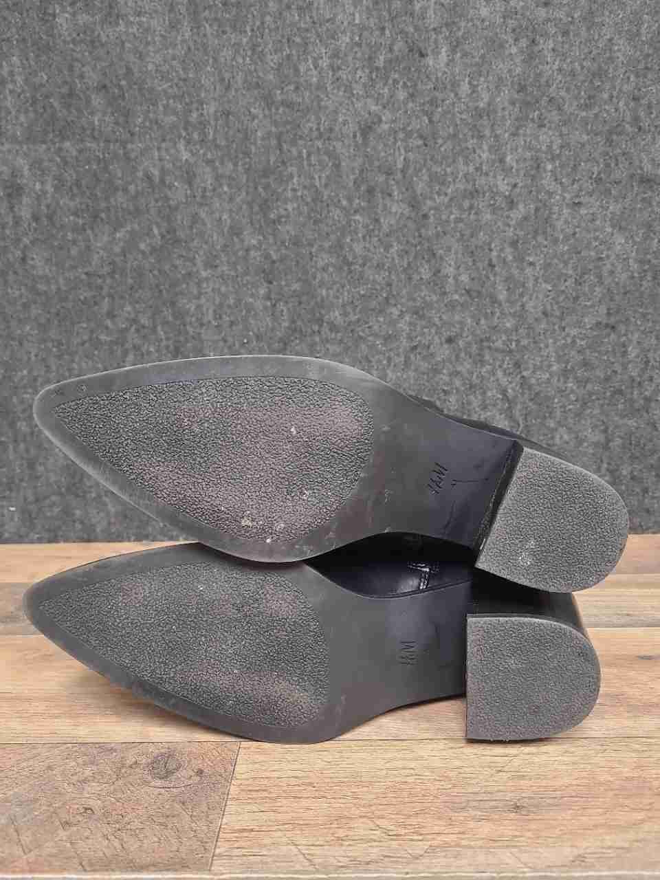H&M Black Pointed Toe Block Heel Ankle Boots Women's Size 10