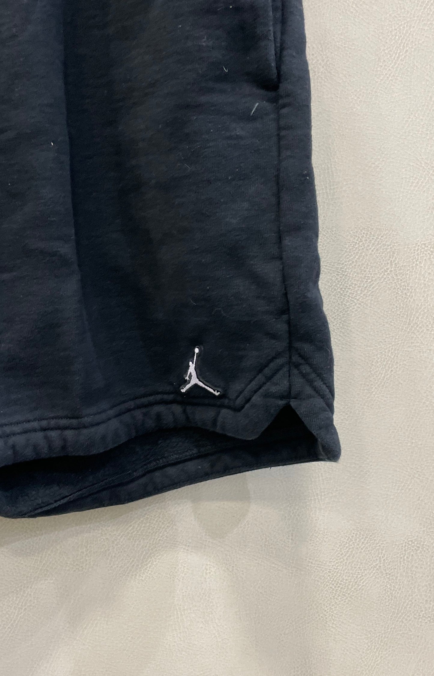 Jordan Men's Black Fleece Shorts Jumpman Logo Drawstring Pockets Sz M