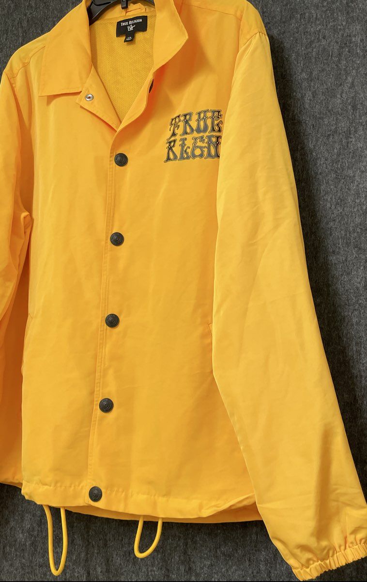 True Religion Men's Yellow Graphic Snap Front Coach Jacket Sz L