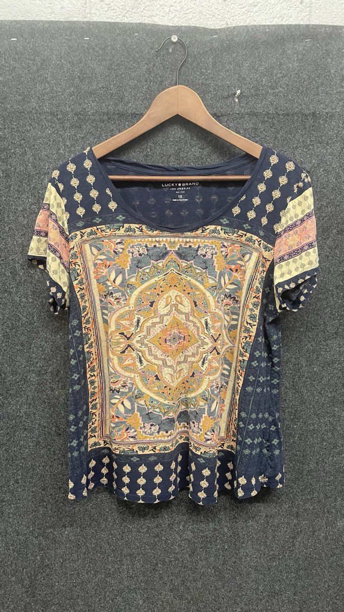 Lucky Brand Women's Blue Carpet Tee Graphic T-Shirt Boho Top Size 1X