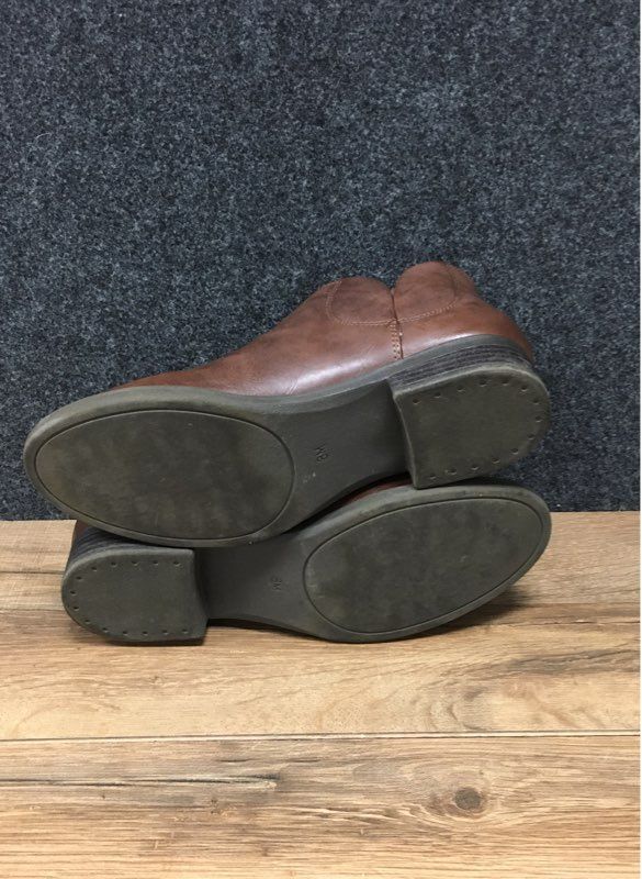 Unisa Brown Faux Leather Ankle Chelsea Boots Women's Size 8M
