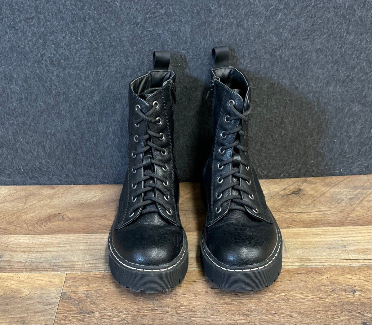 Sincerely Jules Harley Black Platform Combat Boots Women's Size 6.5