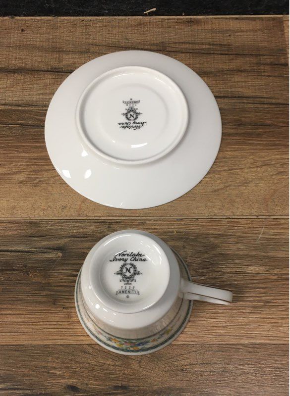 Lot of 5 Noritake Amenity 7228 Footed Cups & Saucers