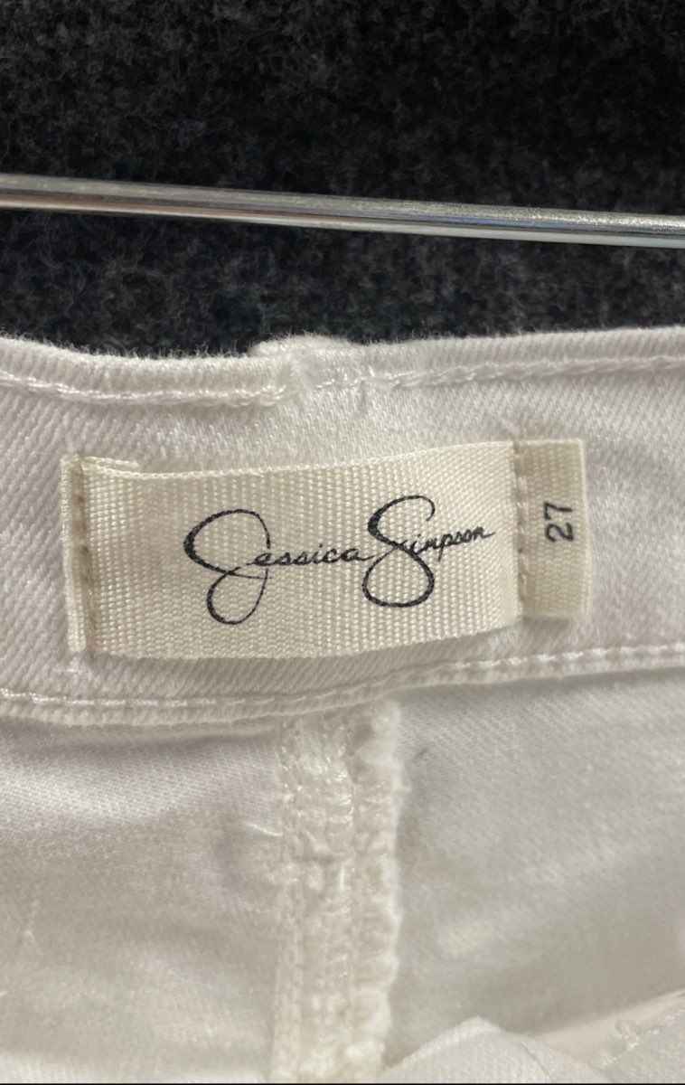 Jessica Simpson Women's White Charmed Flare Soft Sculpt Embroidered Jeans 27 NWT
