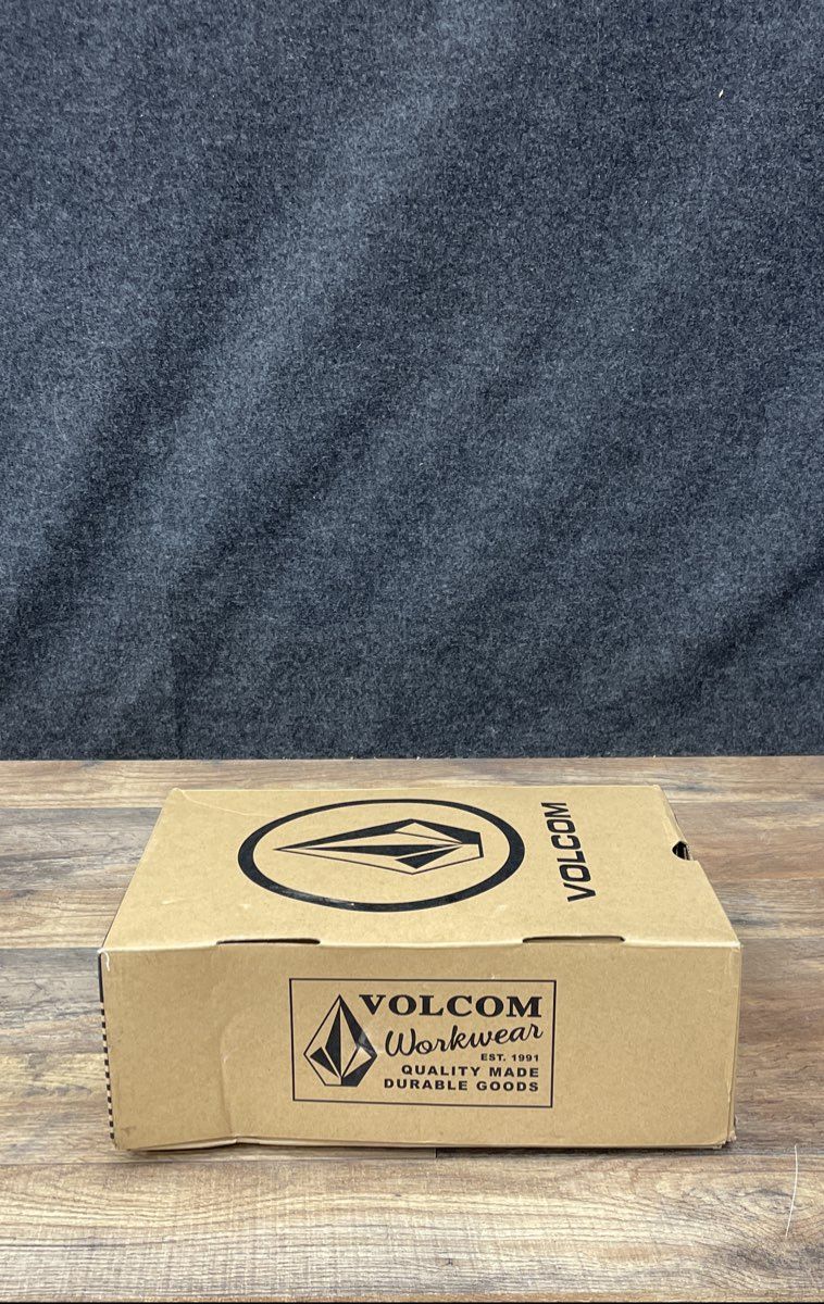 Volcom True Gray White Skate Inspired Safety Toe Work Shoe Men's Size 7.5 New