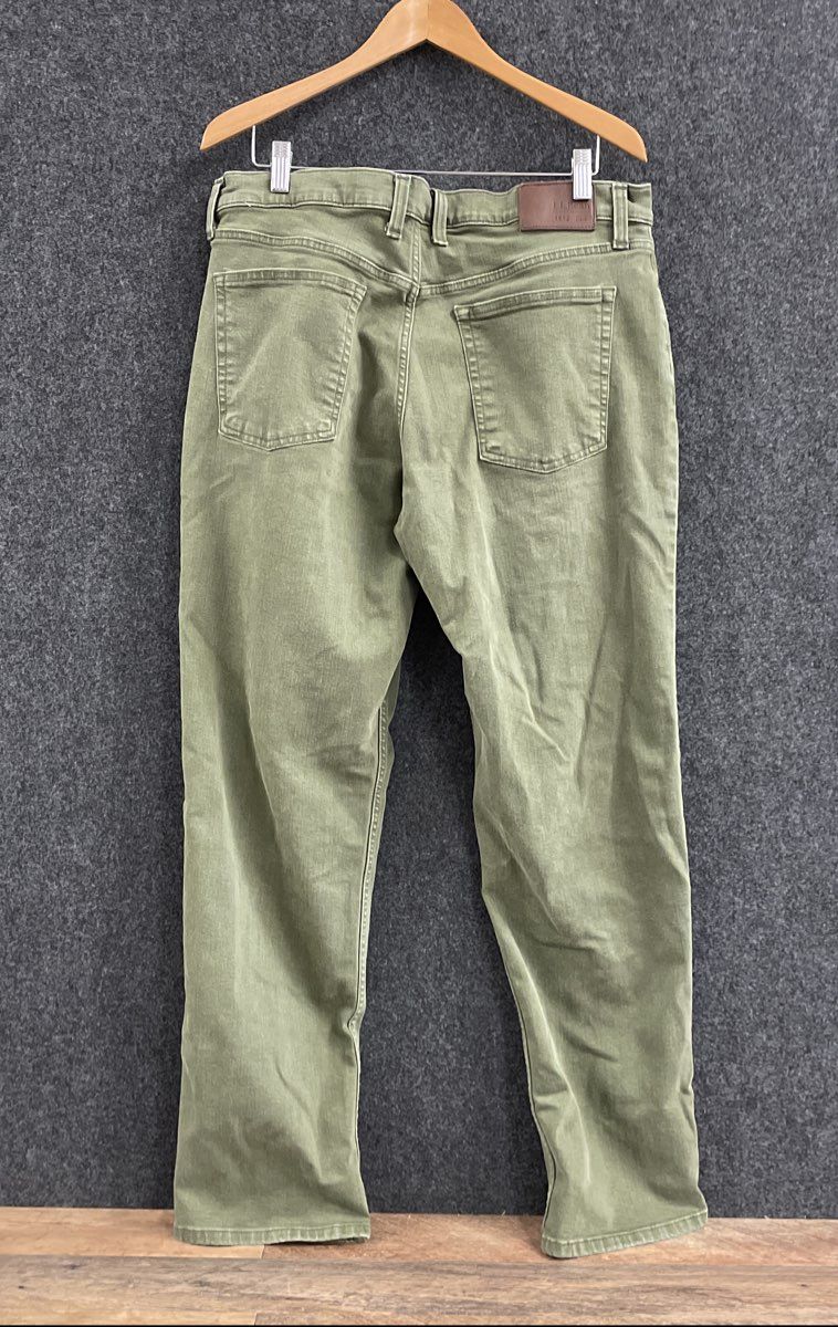 L.L.Bean Men's Olive Green Athletic Fit CoolMax Performance Stretch Pants 36x32