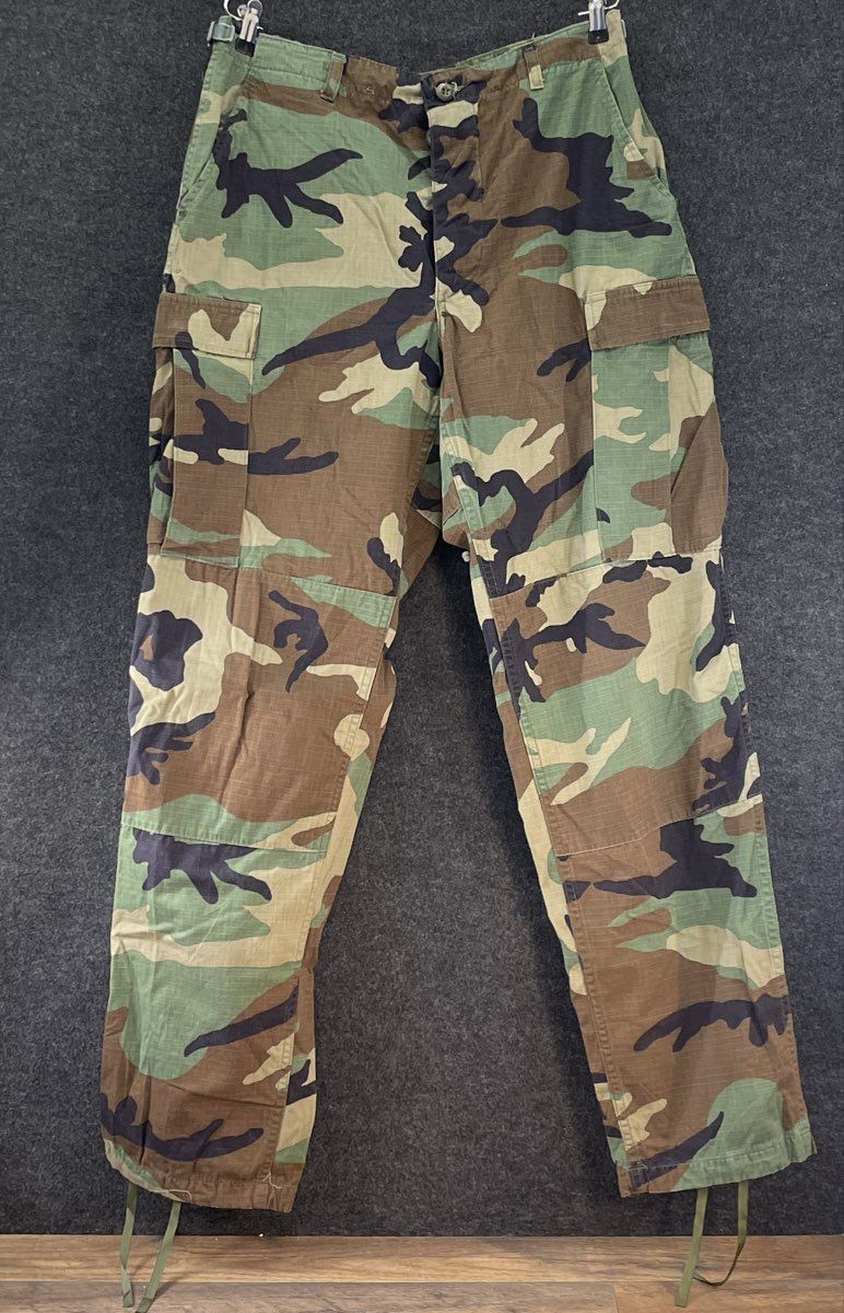 Vintage 90s U.S. Military M81 Woodland Camo BDU Cargo Pants Mens M