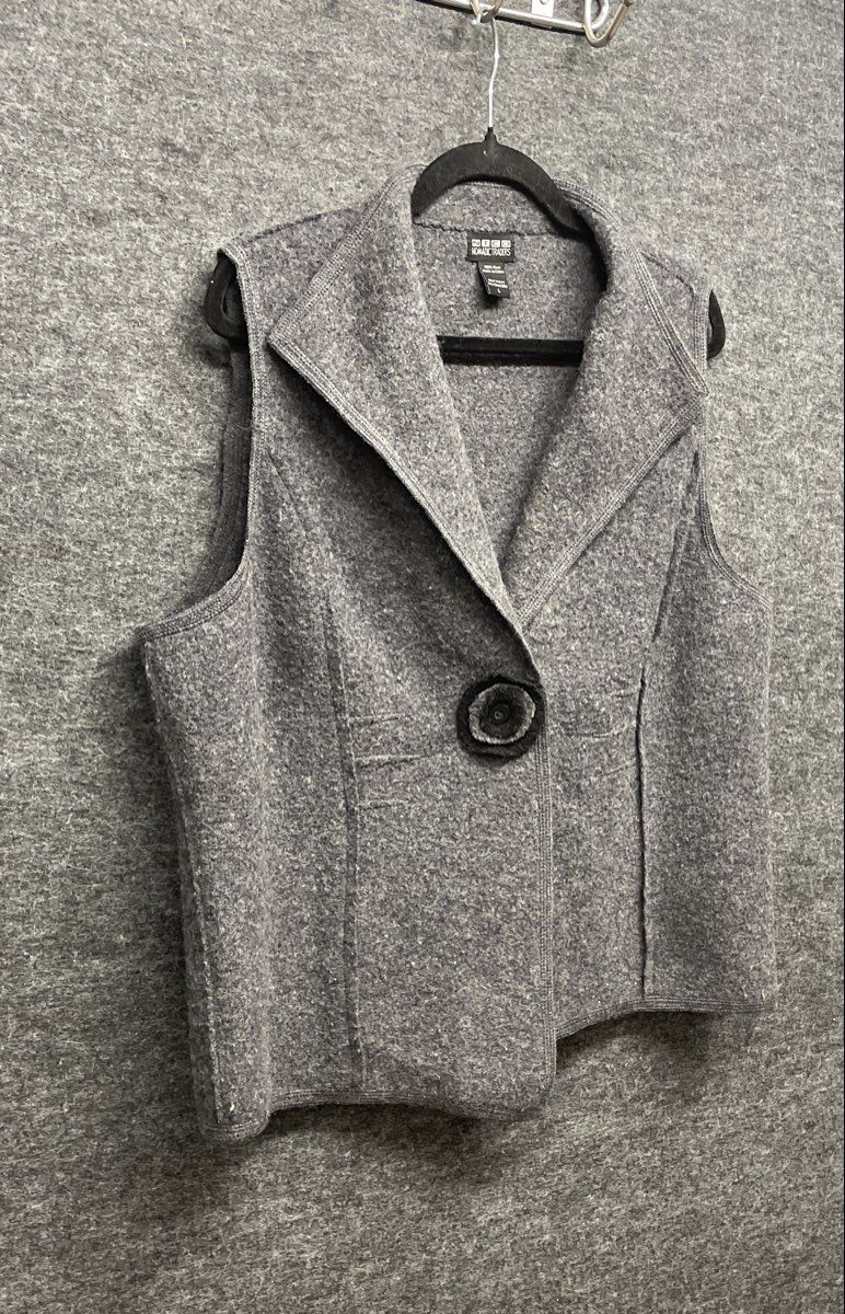 Nomadic Traders Women's Gray 100% Wool Flower Button Asymmetric Vest Sz L