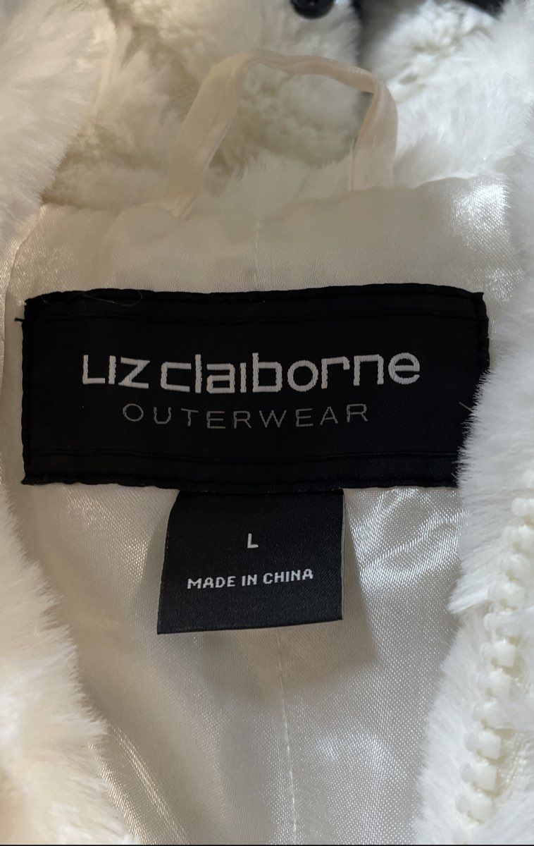 Liz Claiborne Women's White Faux Fur Hooded Quilted Puffer Vest Sz L