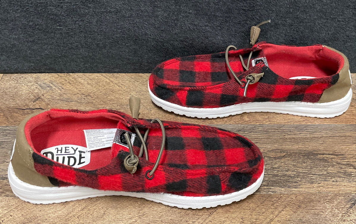 Hey Dude Wendy Buffalo Plaid Red Black Slip-On Moccasin Shoes Women's Size 7