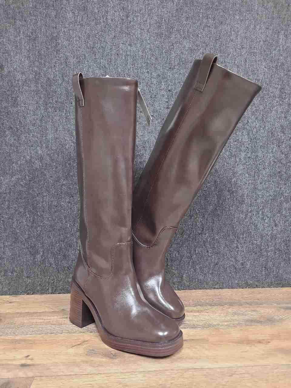 H&M Dark Brown Knee High Block Heel Square Toe Boots Women's Size 7 EUR 38 NWT