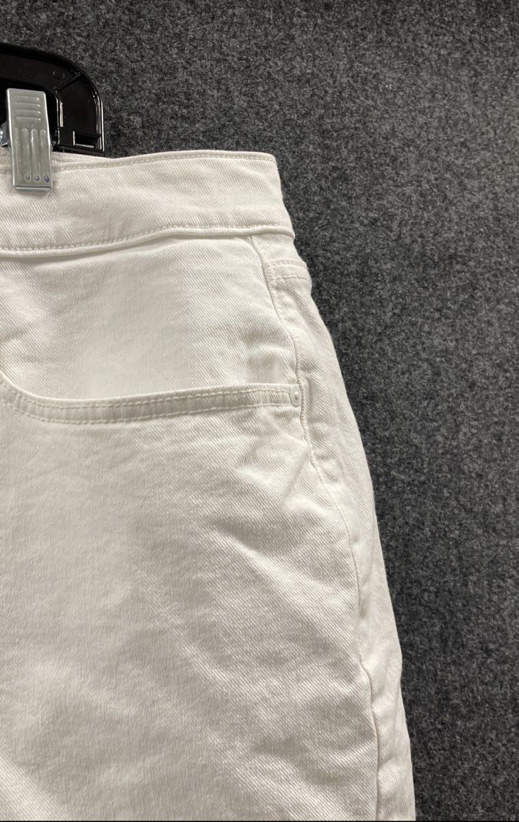 Lane Bryant Women's White Cotton Stretch Denim Shorts NWT Sz 18