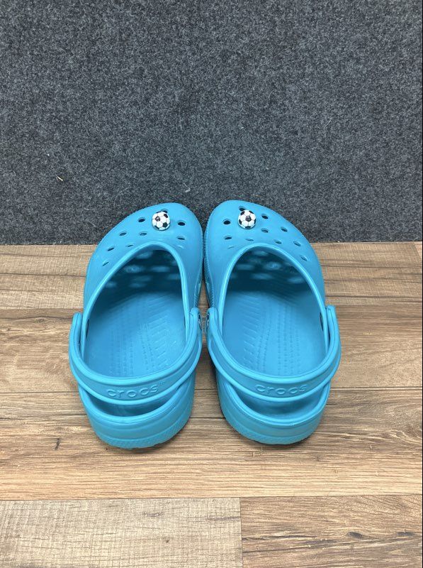Crocs Classic Clog Blue Turquoise Soccer Ball Jibbitz Men's 7 Women's 9