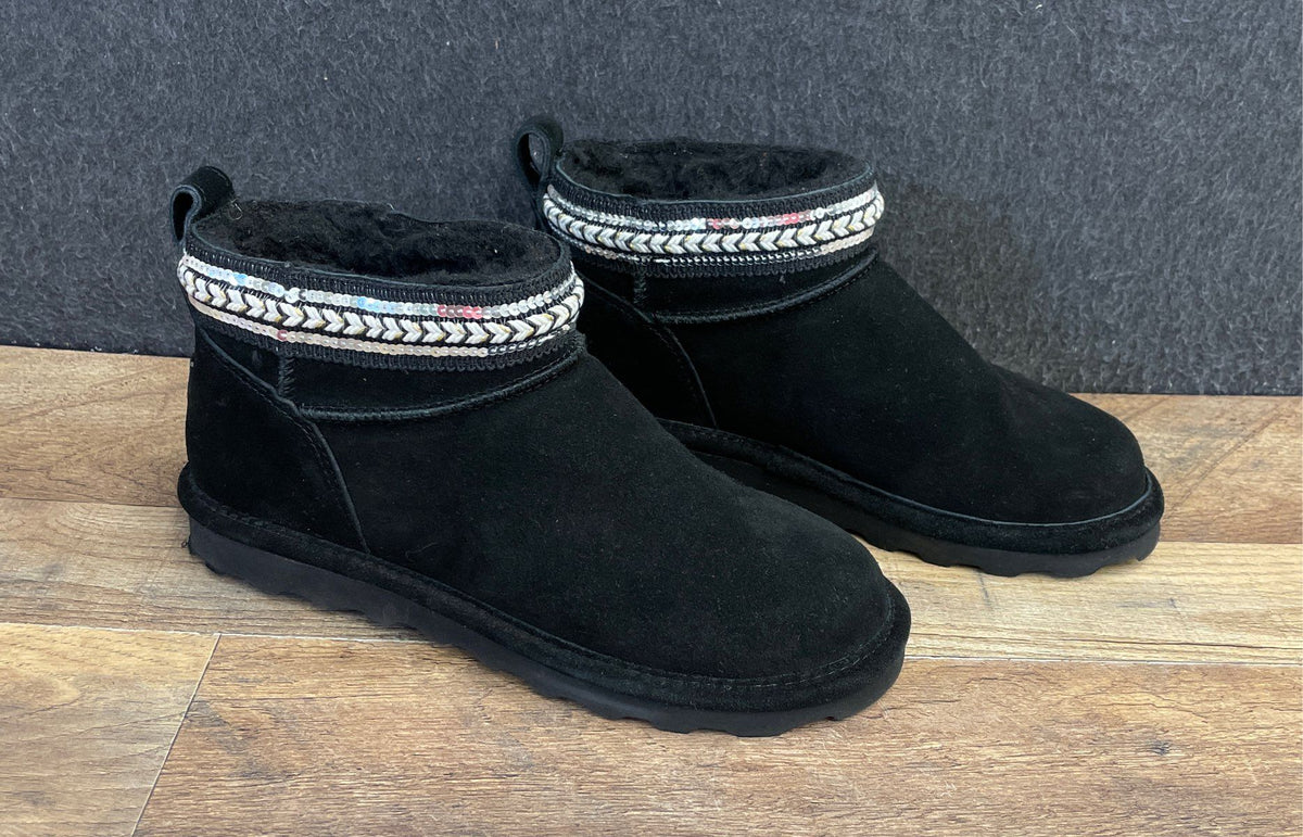 BearPaw Rebecka Black Suede Sequin Ankle Boots Women's Size 9