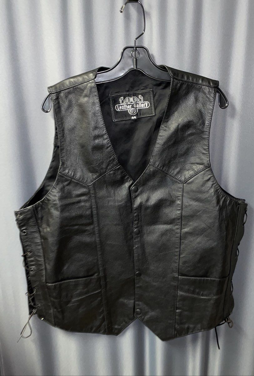 Leather Gallery Vintage 90s Men's Black Leather Biker Vest Lace Up Sides Sz 44
