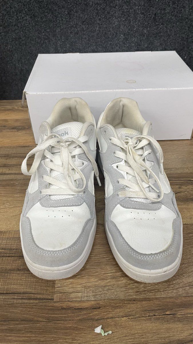 Reebok Court Advance White Grey Gum Low Top Sneakers Women's Size 8.5