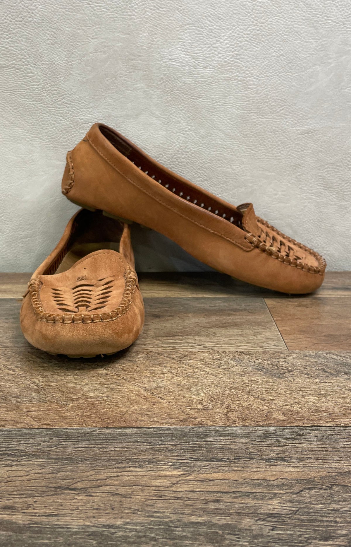 UGG Milana Tan Suede Perforated Moccasin Driving Loafers Women's Size 8