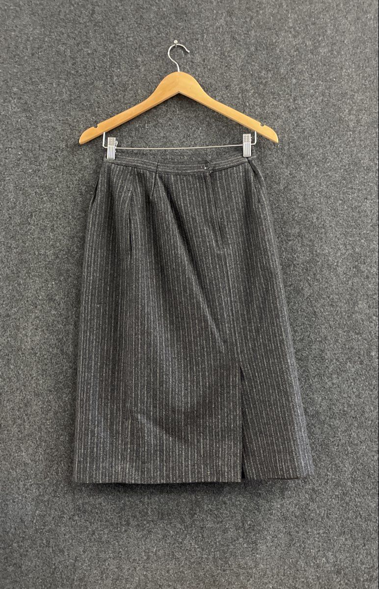 Glenbrooke Women's Gray Pinstripe Wool Blend Blazer Skirt Set Vintage 90s Sz 12