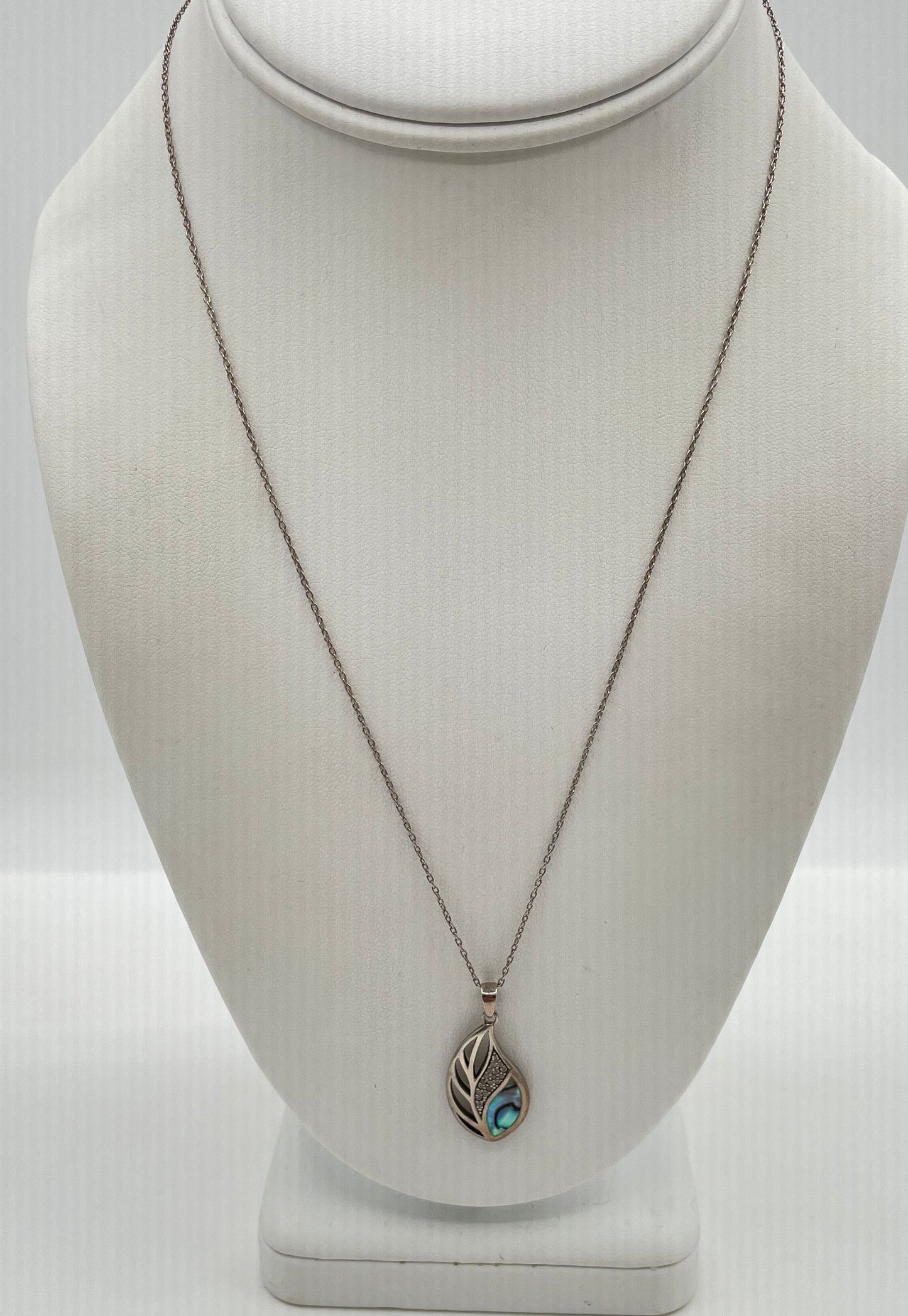 925 Sterling Silver Abalone & CZ Leaf Pendant Necklace 4.1g