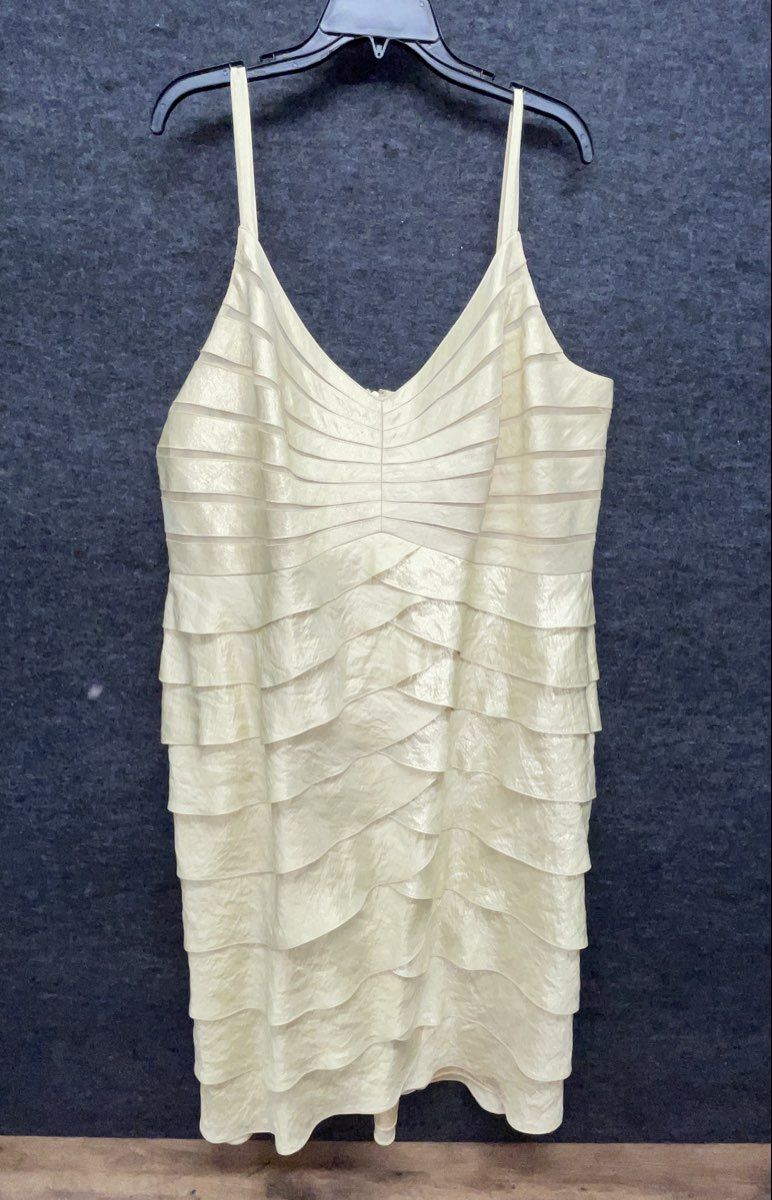 Adrianna Papell Women's Pale Yellow Tiered Ruffle Shimmer Cocktail Dress Sz 22W