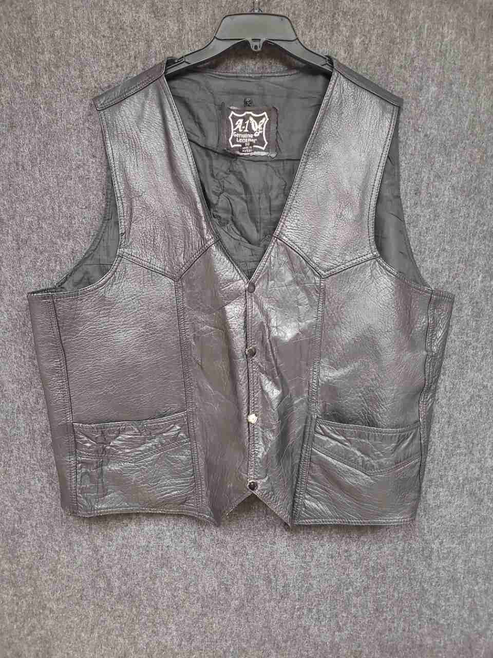 Vintage A-1 Men's Black Leather Biker Vest Skull Rose Patch Snap Front Sz 50