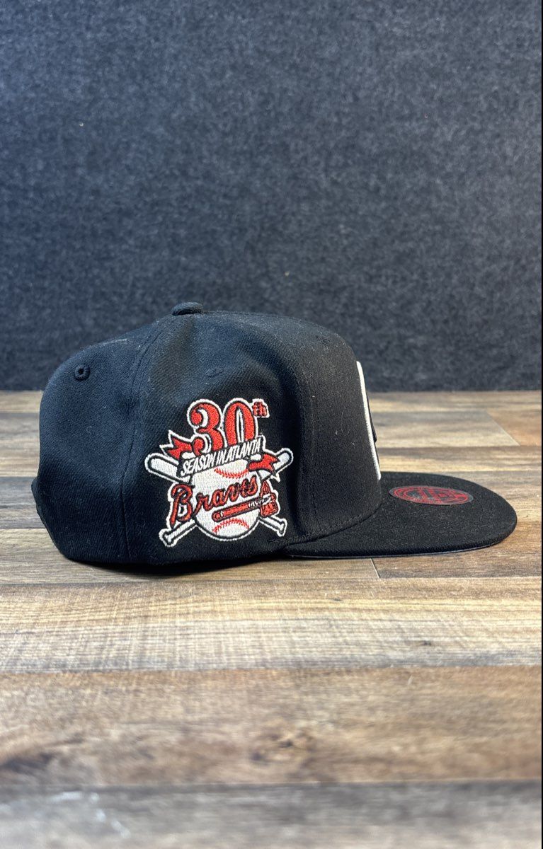 Mitchell & Ness Atlanta Braves 30th Season Snapback Hat OSFA