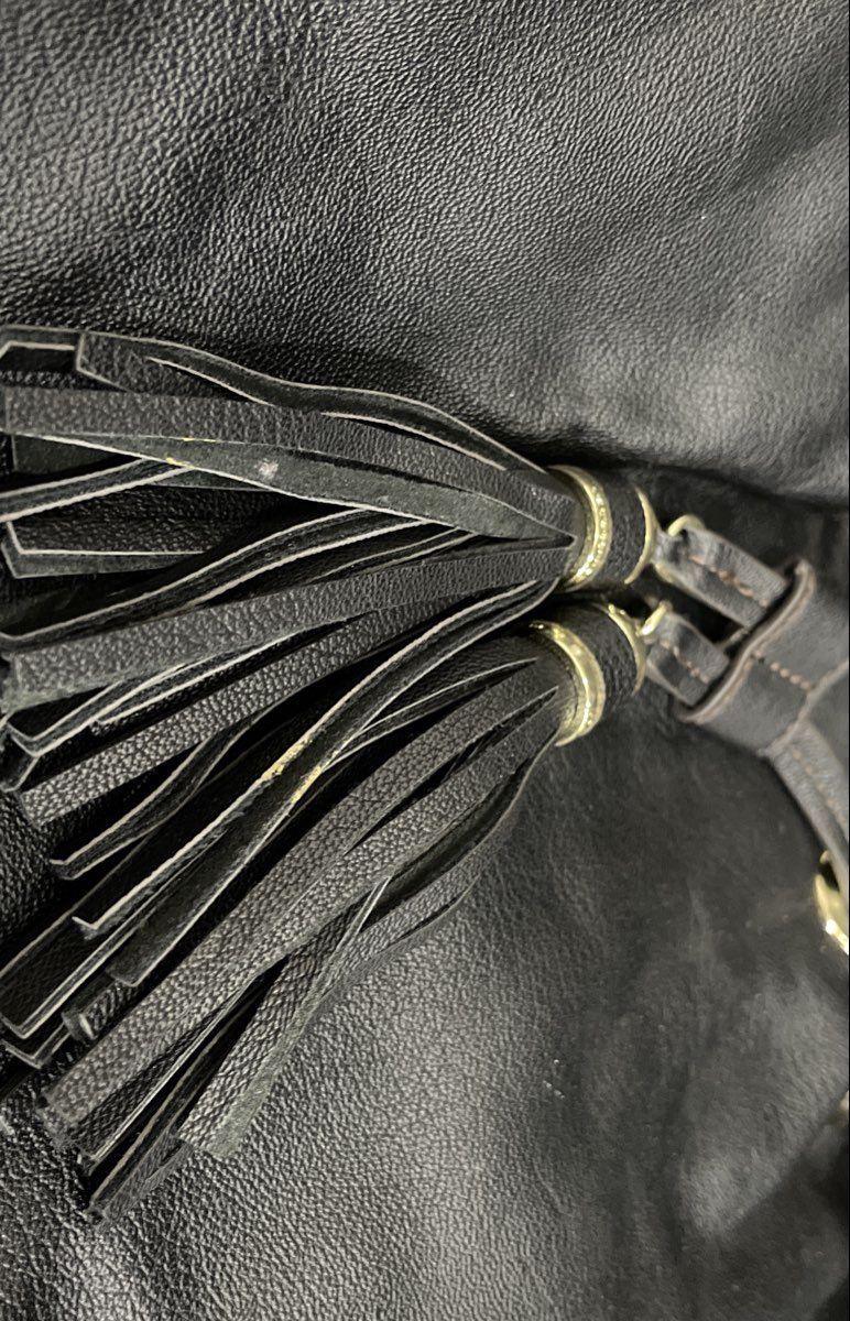 Liz Claiborne Black Leather Drawstring Tassel Shoulder Bag Gold Hardware Tote