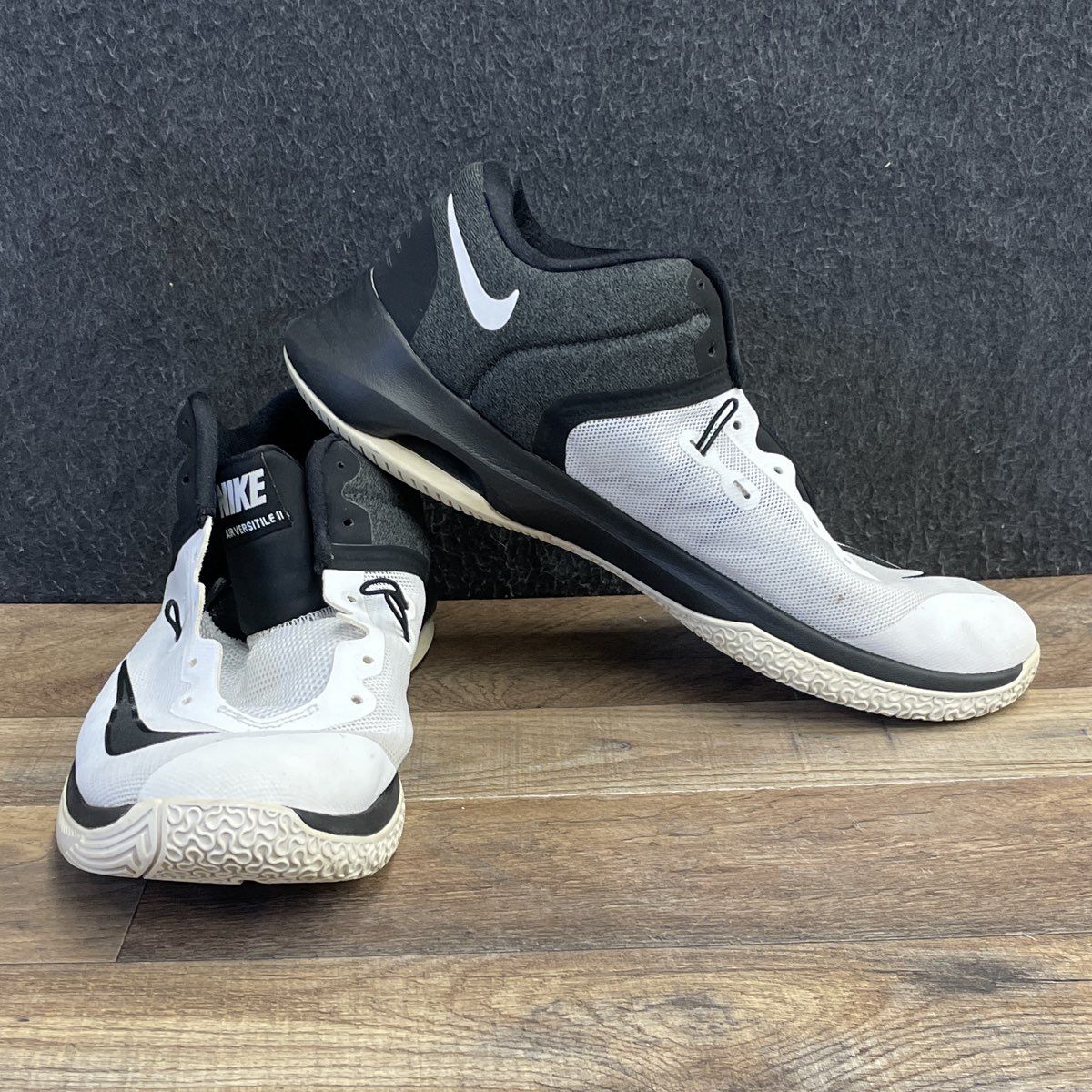 Nike Air Versitile II White Black Anthracite Basketball Shoes Size 11.5