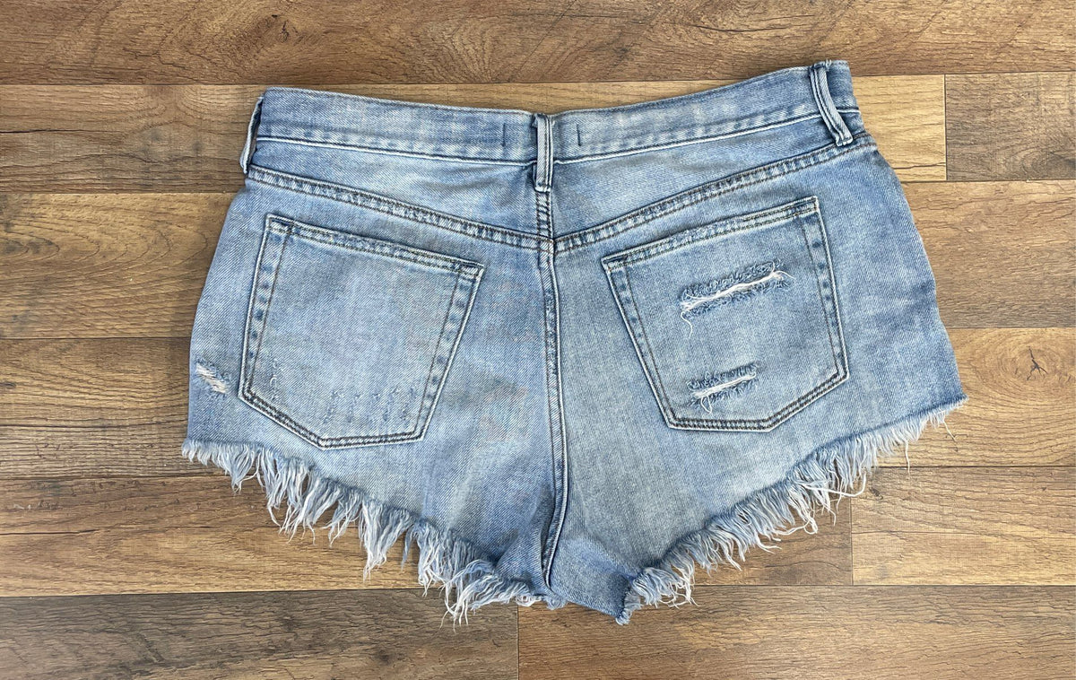 Free People We The Free Women's Light Wash Distressed Frayed Hem Shorts Sz 30
