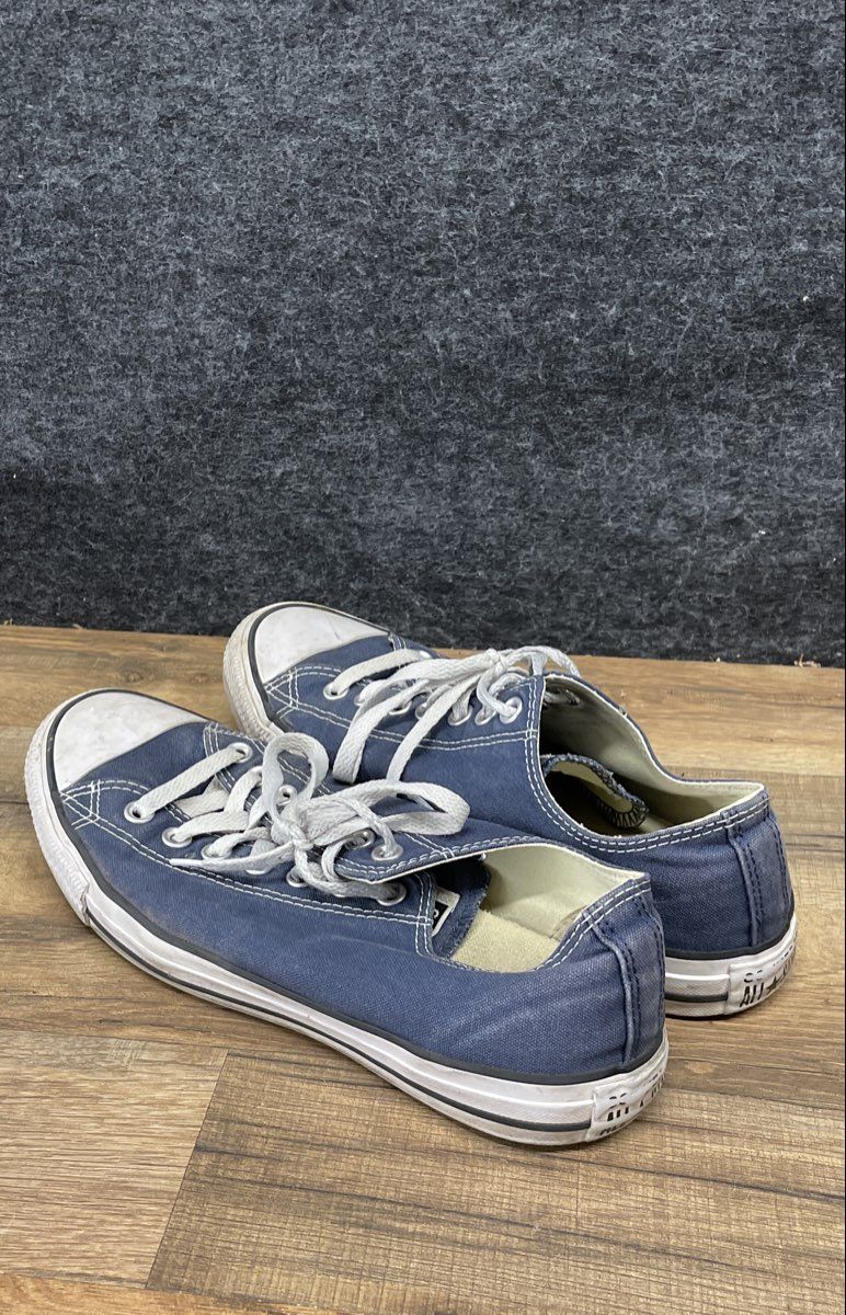 Converse Chuck Taylor All Star Low Navy Blue Canvas Sneakers Men's 9 Women's 11