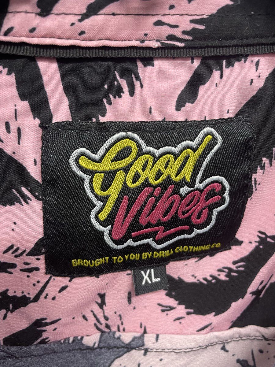 Good Vibes Men's Pink Black Palm Tree Short Sleeve Button Up Shirt Sz XL