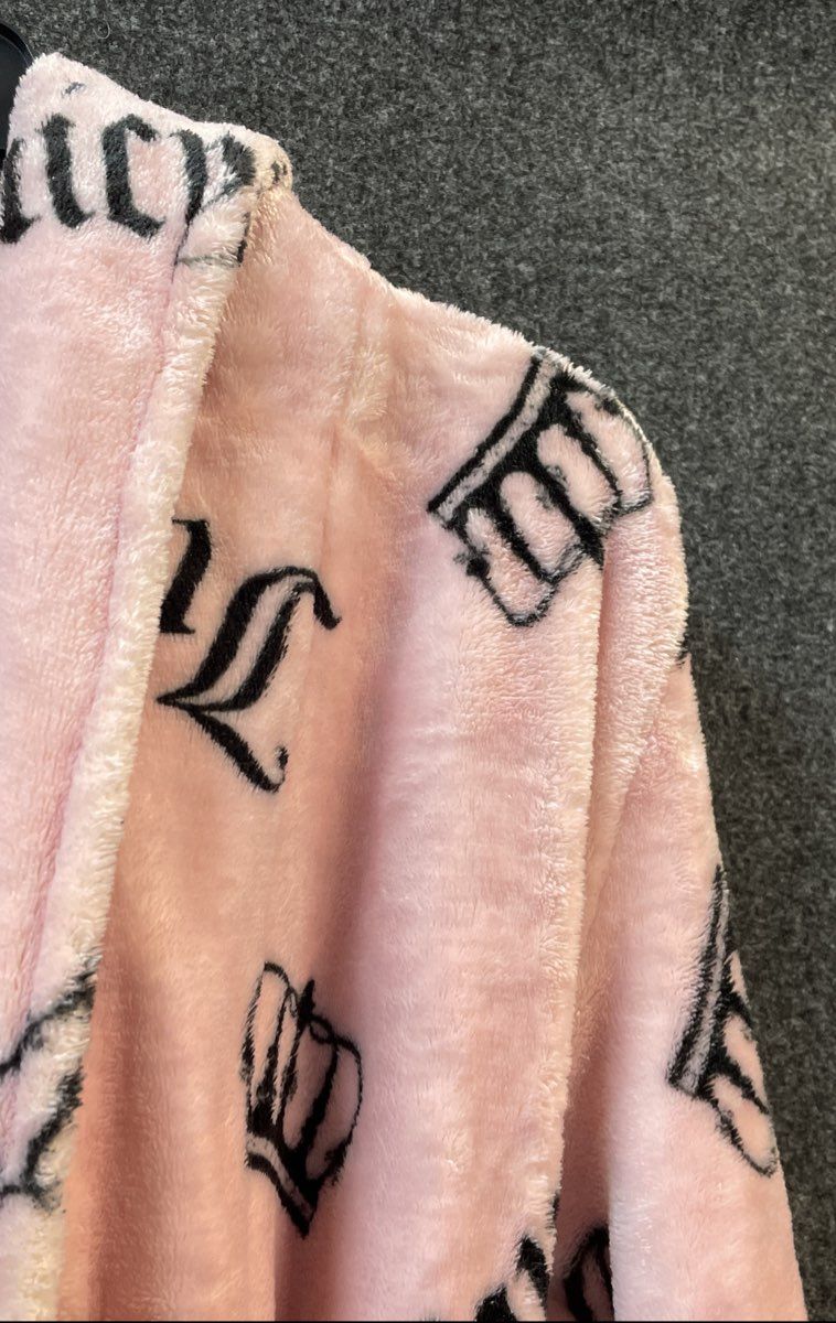 Juicy Couture Women's Pink Hooded Plush Robe Logo Crown Print Sz L/XL