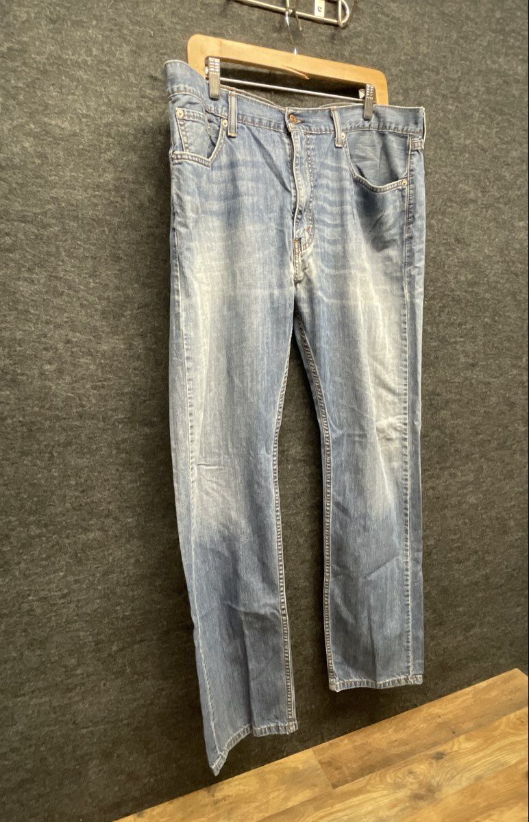Levi's Men's 505 Regular Fit Straight Leg Light Wash Blue Denim Jeans Sz 38x34