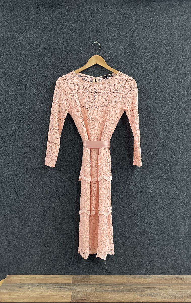 Marina Women's Peach Pink Lace Tiered Long Sleeve Sash Dress Sz 4