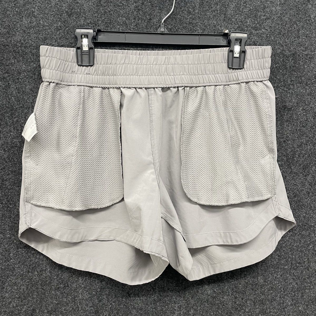 Eddie Bauer Women's Gray Elastic Drawstring Waist Athletic Travel Shorts Sz M